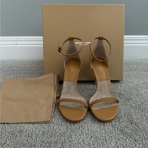 Michael Kors Collection Joslyn Leather Sandal size 38 (8) Wheat Leather